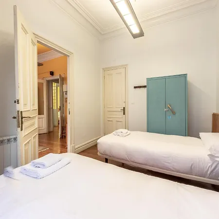 Arte Vi Apartment