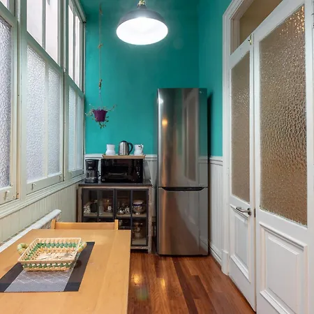 Arte Vi Apartment *